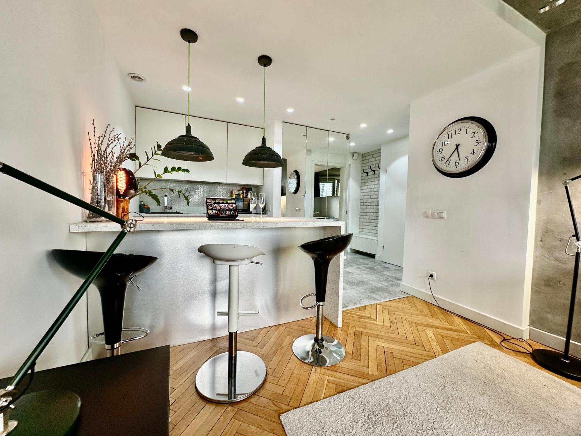 Palace 2 Wifi 600 Mbs 55'Tv Netflix Hbo 2Xmetro Appletv Varsovia Exterior foto